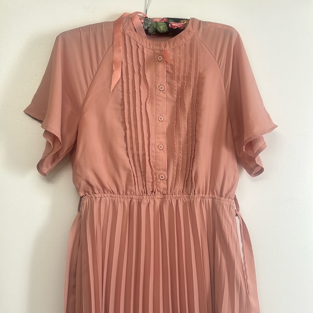 Polagram Pink Modest Pleated Button Down Short Sleeve Dress